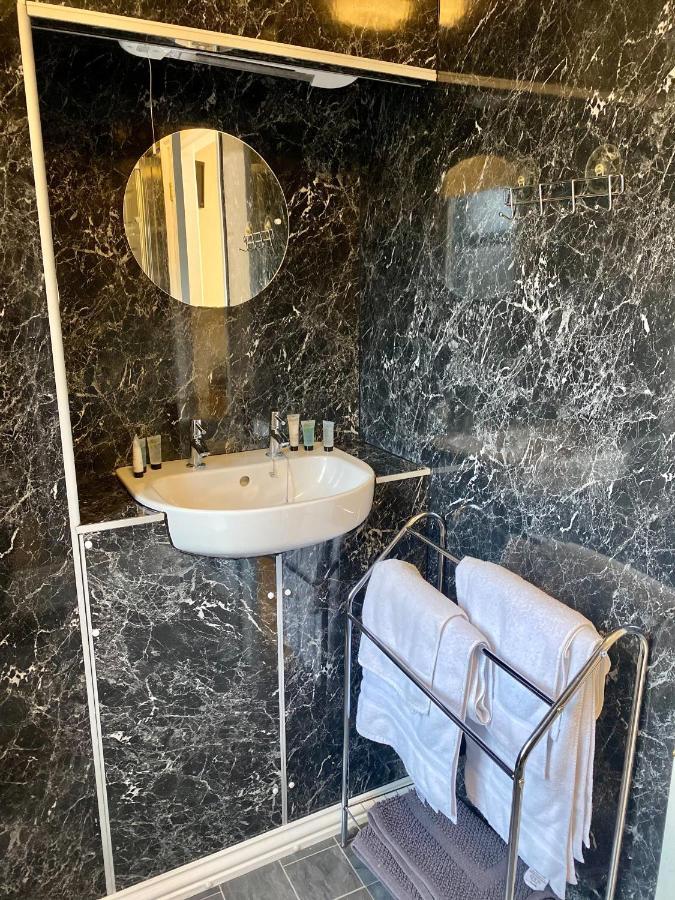 Newcastle Arms Hotel โคลด์สตรีม ภายนอก รูปภาพ